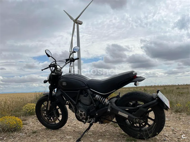 Ducati Scrambler - Vista 5