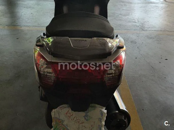 Kymco Super Dink 125 - Vista 4