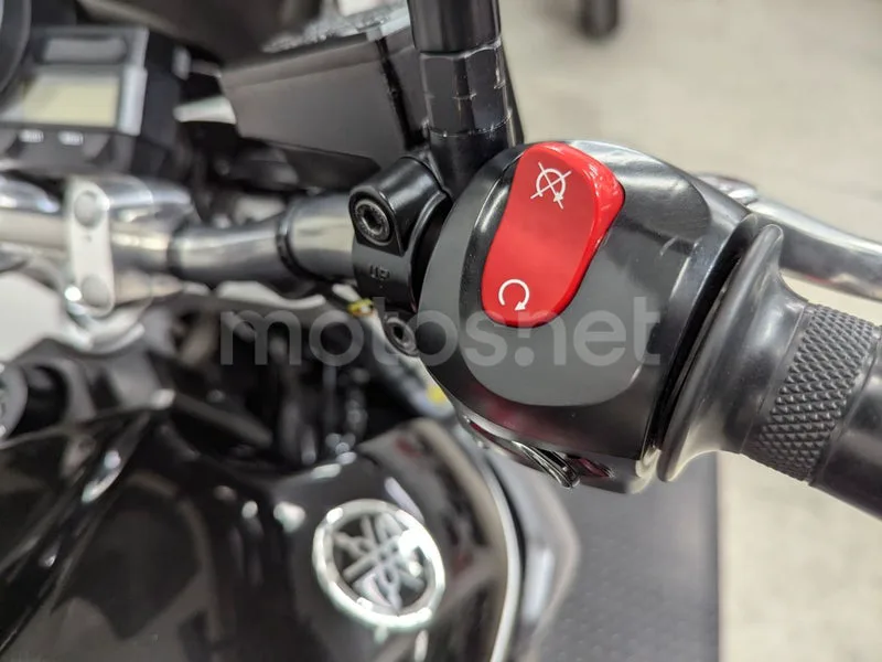 Yamaha MT-03 - Vista 10