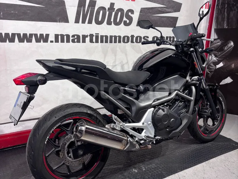 Honda NC700S - Vista 3