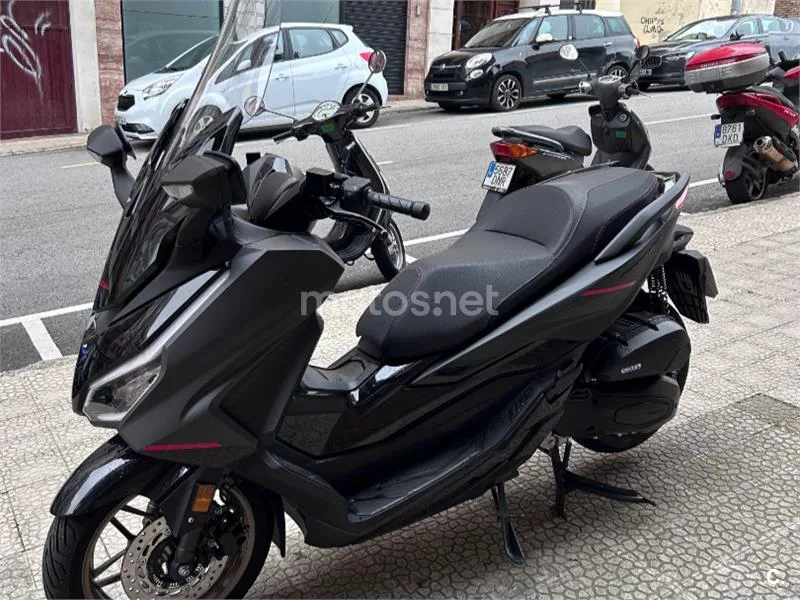 Honda Forza 125 - Vista 4