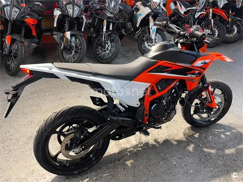 KTM 125 SMC R - Vista 5