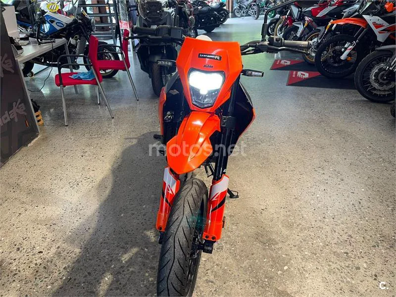 KTM 125 SMC R - Vista 7