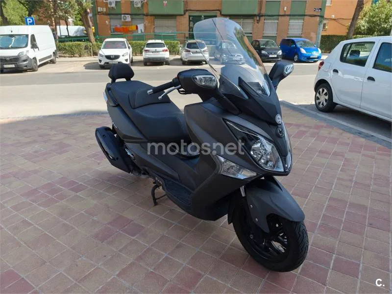 SYM Joymax 300 1800 € 2015 Madrid - 1