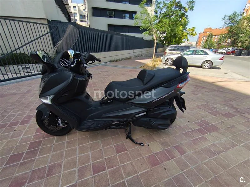 SYM Joymax 300 - Vista 5
