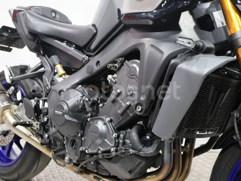 Yamaha MT-09 - Vista 12