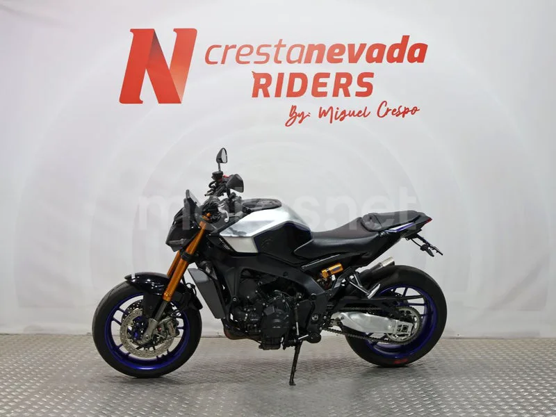 Yamaha MT-09 - Vista 4