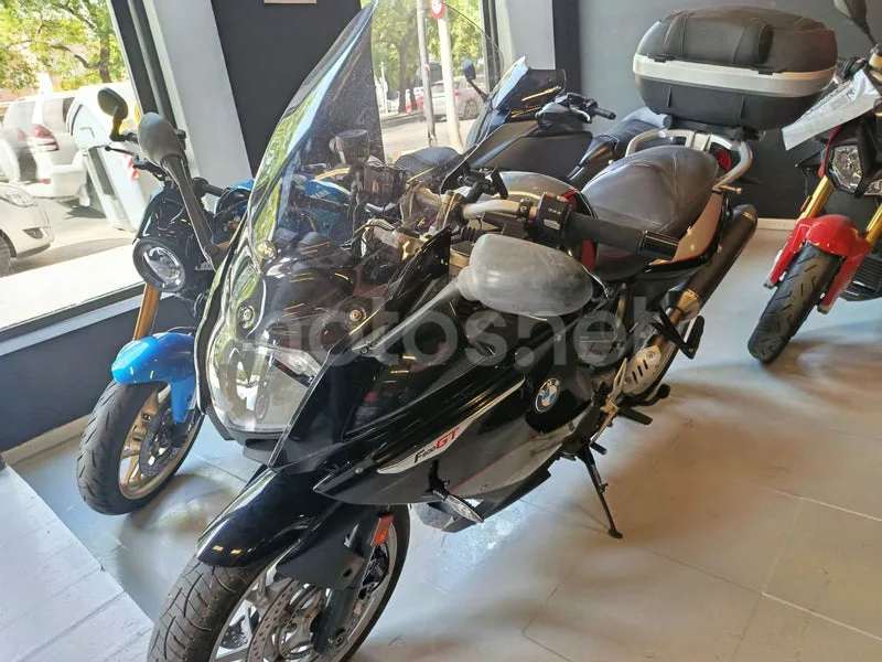 BMW F 800 GT - Vista 3