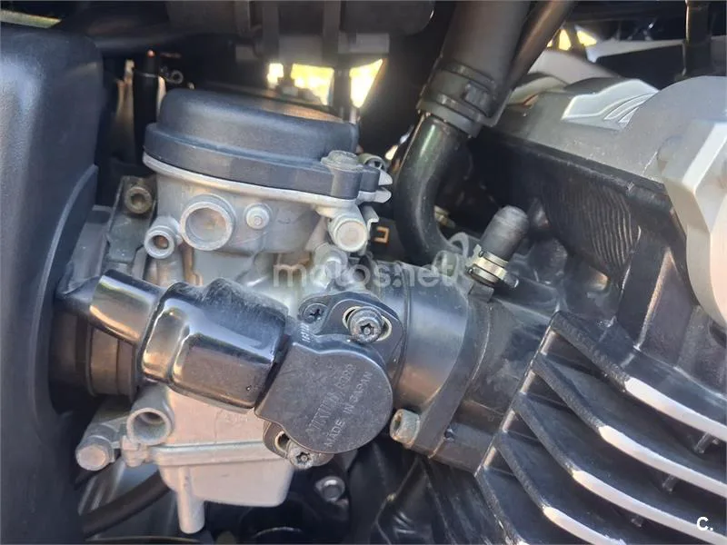 Yamaha FZS600 Fazer - Vista 13