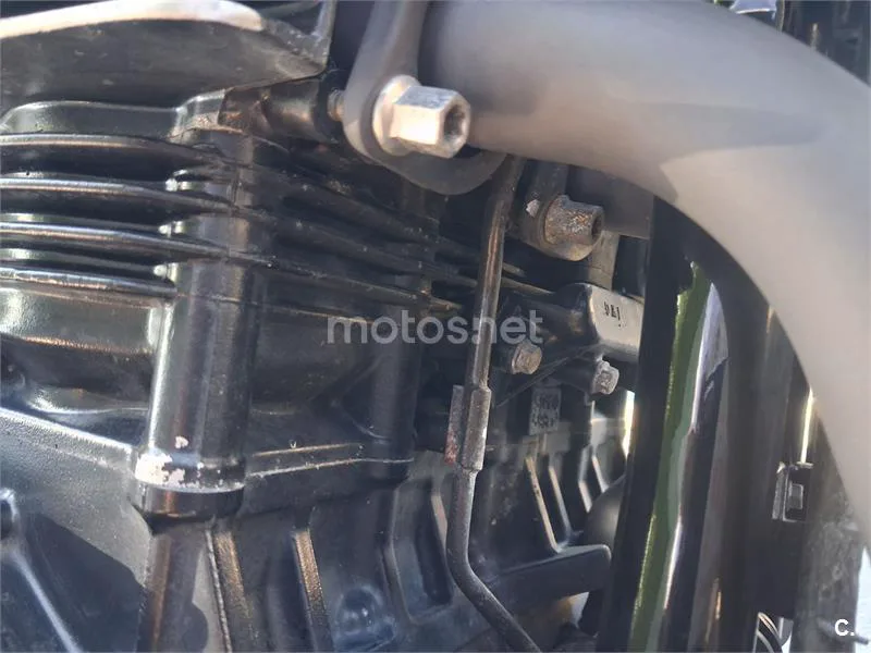 Yamaha FZS600 Fazer - Vista 15
