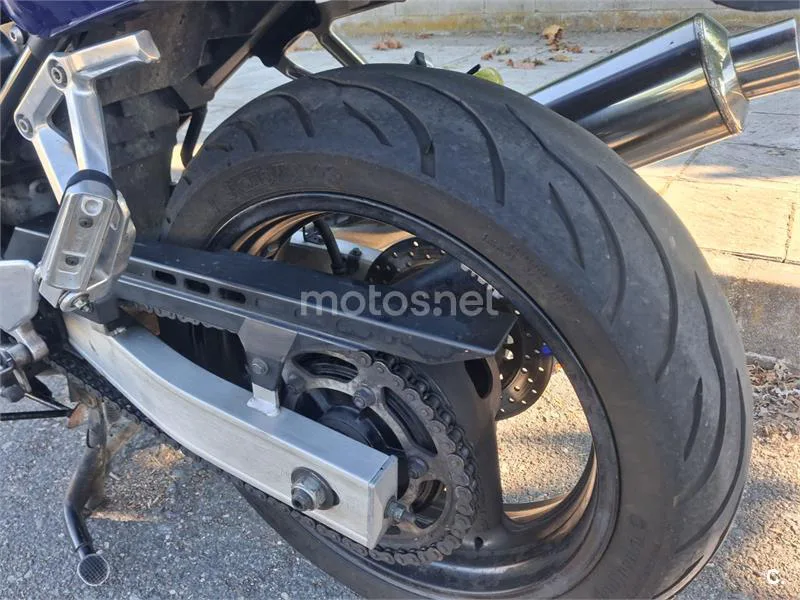 Yamaha FZS600 Fazer - Vista 17