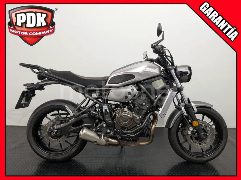 Yamaha XSR700 - Vista 5
