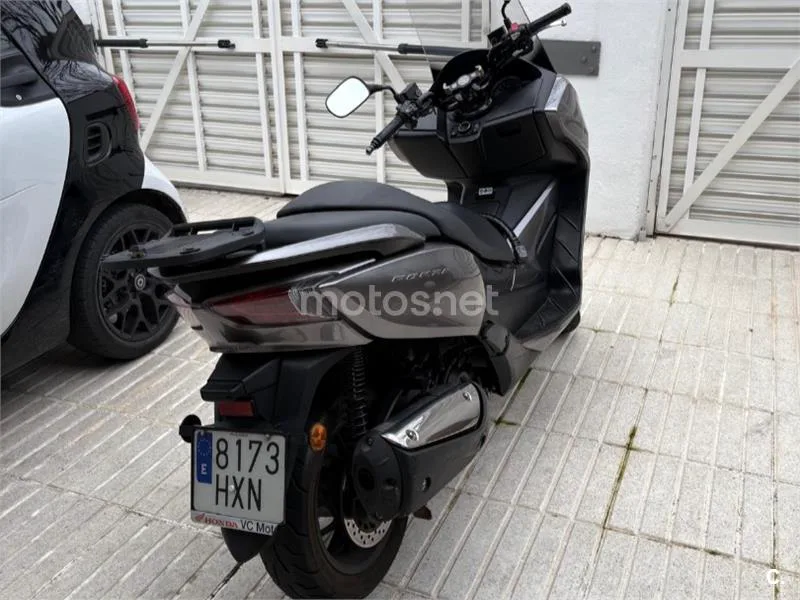 Honda Forza 300 - Vista 7