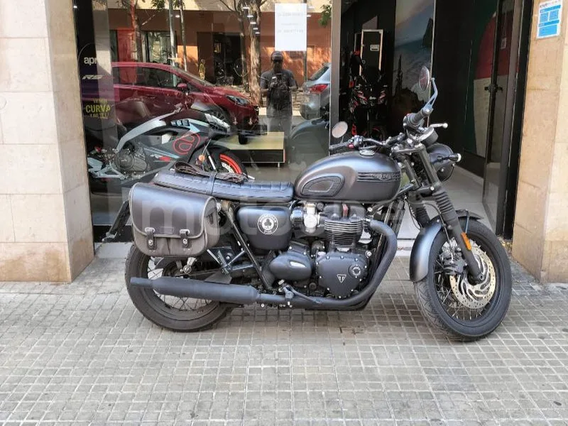 Triumph Bonneville T120 - Vista 3