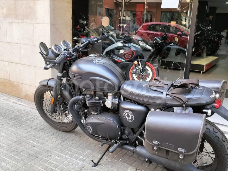 Triumph Bonneville T120 - Vista 10