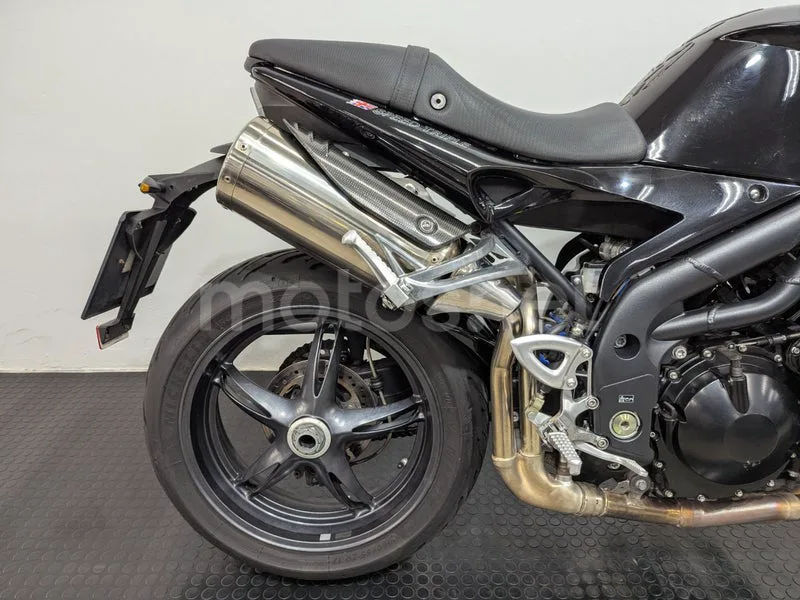 Triumph Speed Triple - Vista 8