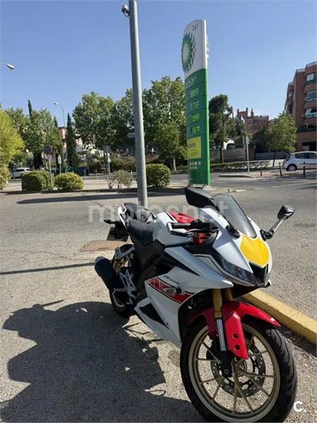 Yamaha YZF-R125 4450 € 2022 Madrid - 1