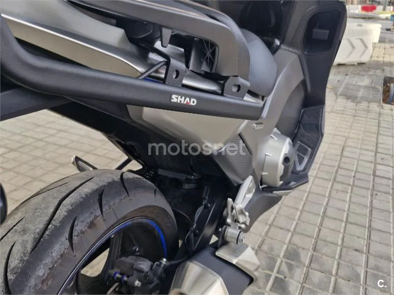 Honda Integra 750 S - Vista 5
