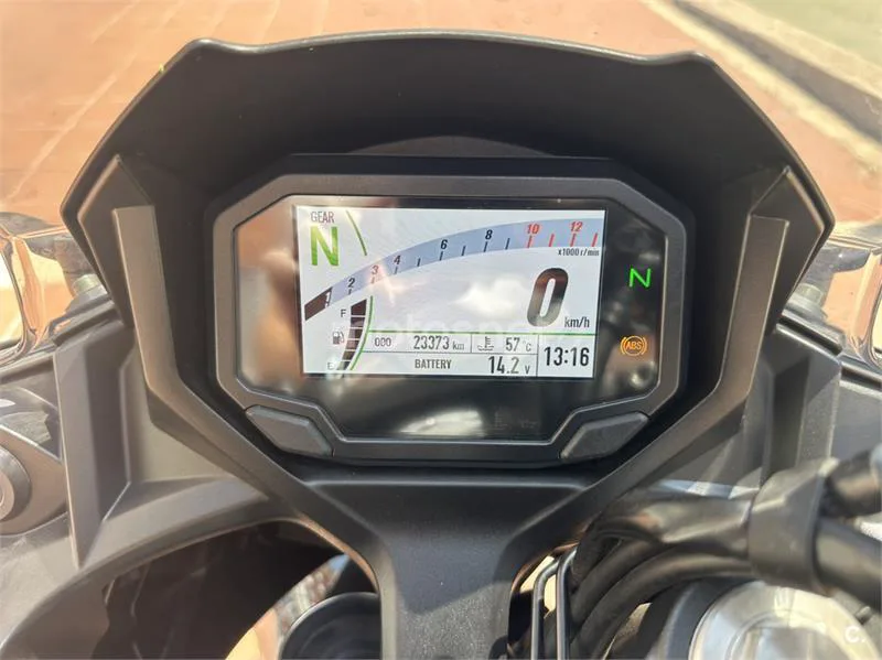 Kawasaki Ninja 650 - Vista 4