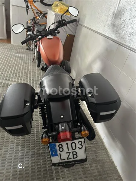 Hyosung Aquila GV 125 S - Vista 3