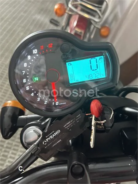 Hyosung Aquila GV 125 S - Vista 6