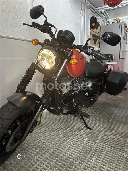 Hyosung Aquila GV 125 S - Vista 9