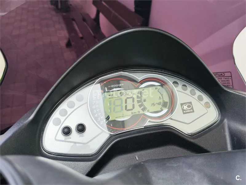 Kymco K-XCT 300i - Vista 5