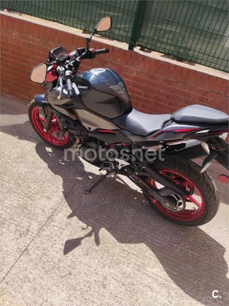 Kawasaki Z500 - Vista 20