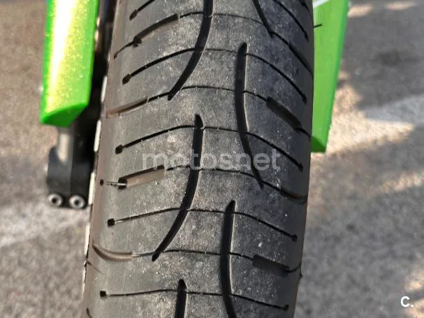 Kawasaki Z1000 SX - Vista 6