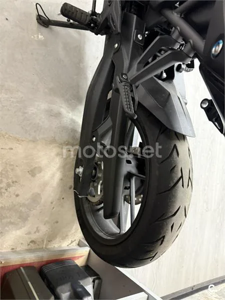 Voge 125R - Vista 3
