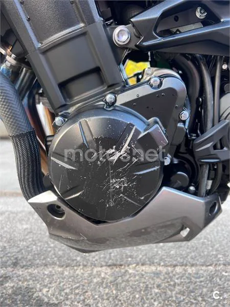 Kawasaki Z900 - Vista 14
