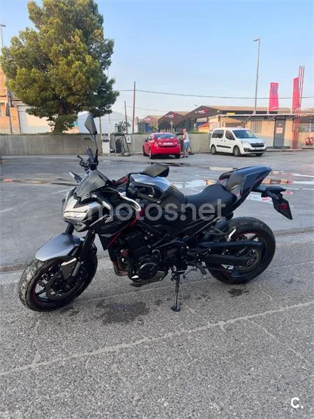 Kawasaki Z900 - Vista 7