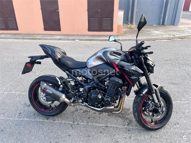 Kawasaki Z900 - Vista 8