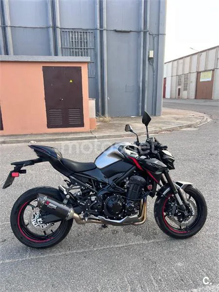 Kawasaki Z900 - Vista 9