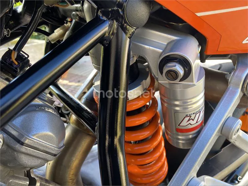 KTM 990 SM - Vista 13