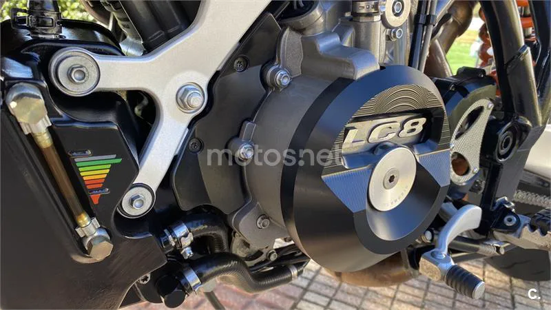 KTM 990 SM - Vista 14
