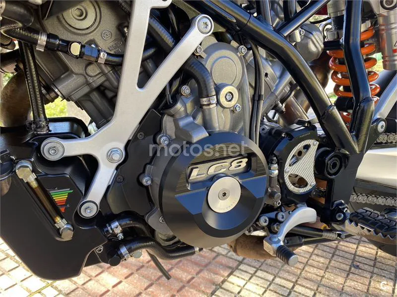 KTM 990 SM - Vista 17