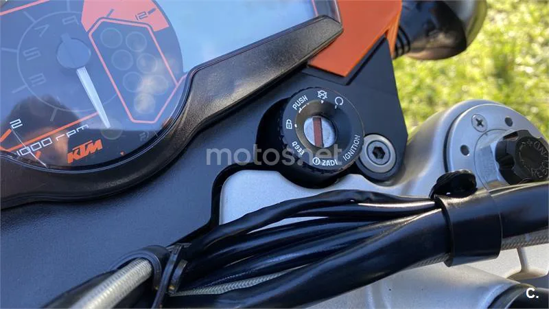 KTM 990 SM - Vista 10
