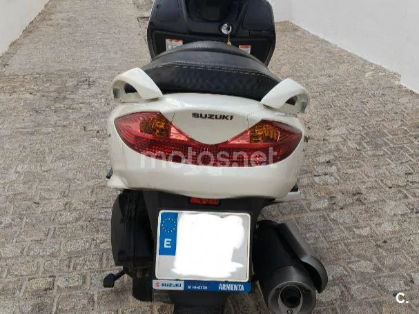 Suzuki Burgman 200 - Vista 4