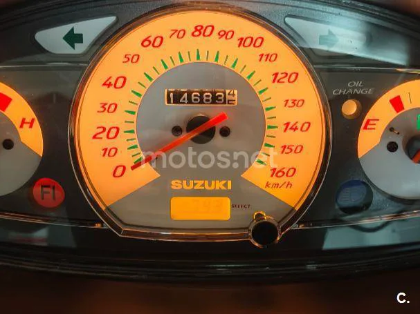 Suzuki Burgman 200 - Vista 6