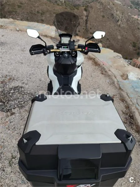 Honda X-ADV - Vista 5
