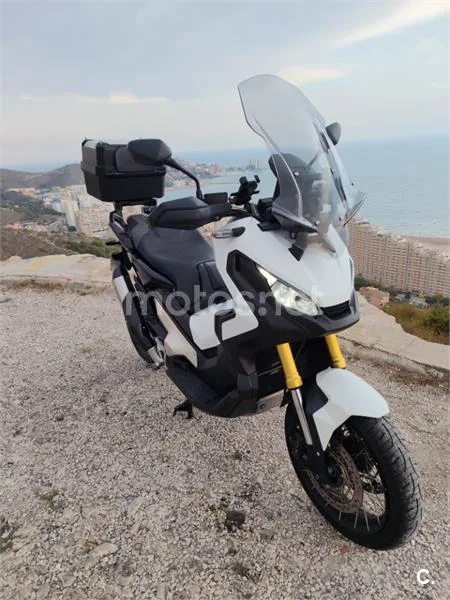 Honda X-ADV - Vista 7
