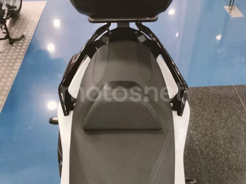 SYM Maxsym TL 500 - Vista 22