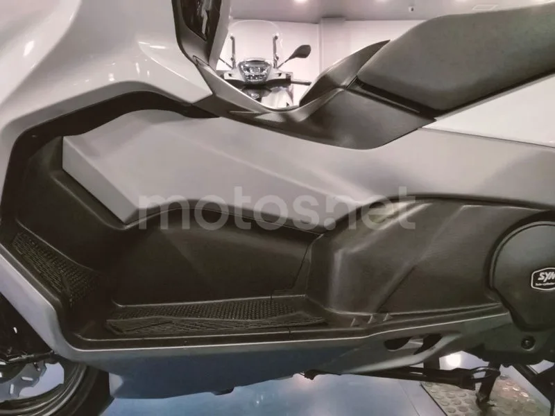 SYM Maxsym TL 500 - Vista 9