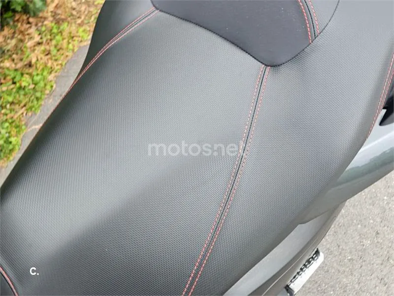 Yamaha XMAX 125 - Vista 3