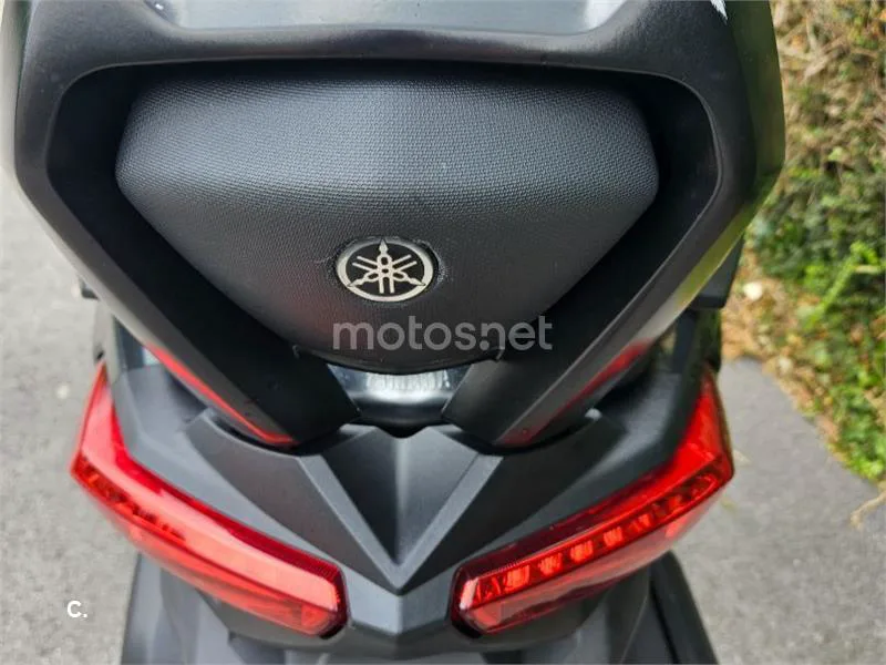 Yamaha XMAX 125 - Vista 6