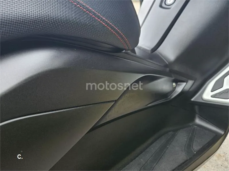 Yamaha XMAX 125 - Vista 7