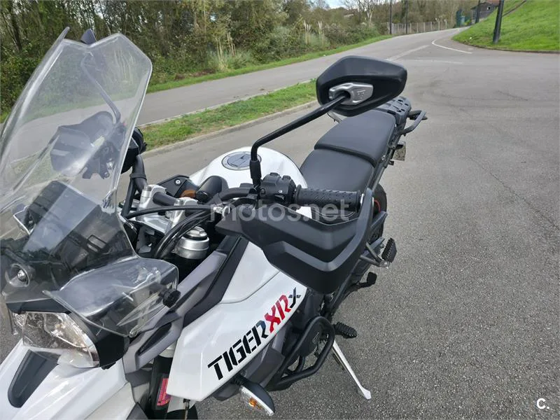 Triumph Tiger 800 XR - Vista 14