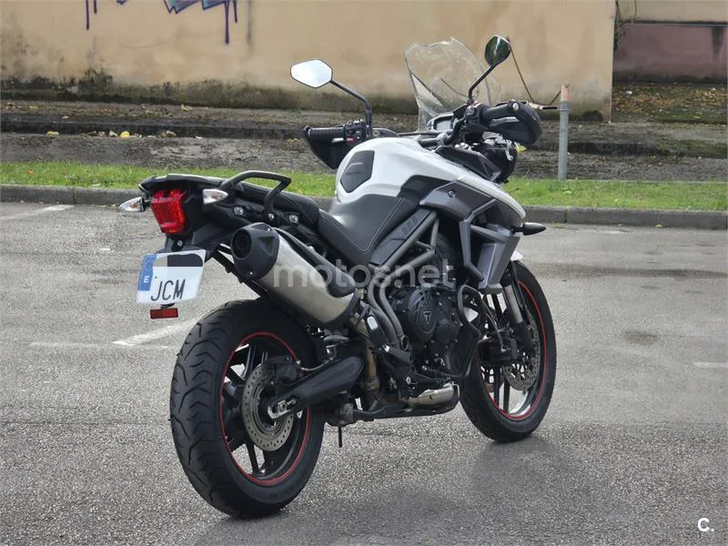 Triumph Tiger 800 XR - Vista 19