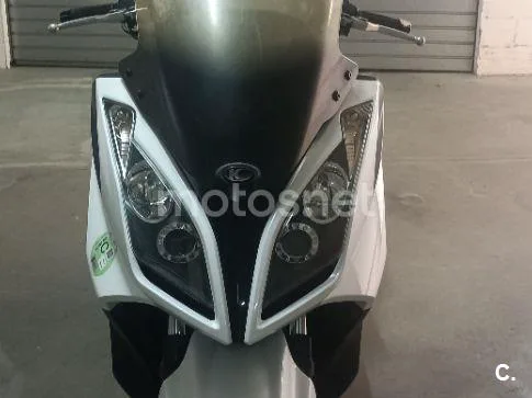 Kymco Super Dink 125 1200 € 2011 Girona - 1